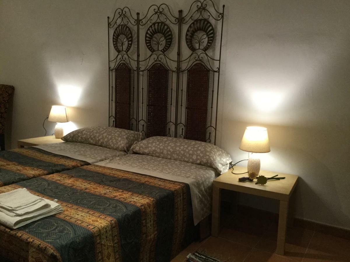 Apartamentos Andrada Casar de Cáceres Buitenkant foto